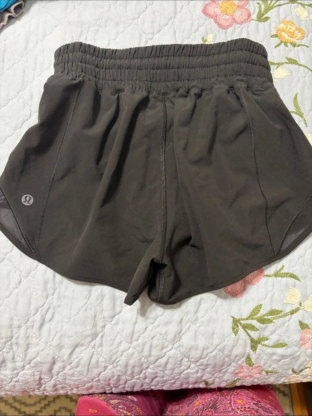 Lululemon Hotty Hot High-Rise Lined Short 3.5” inseam Size Small PreOwned